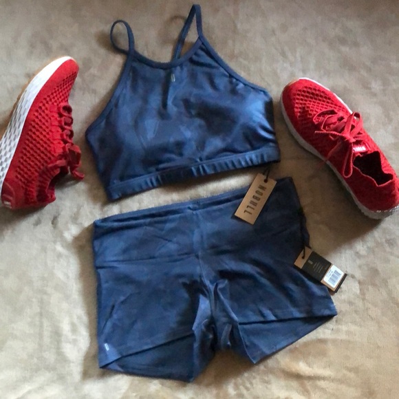 Set of Nobull Toomey Halter Sports Bra Short 2´´ M - Picture 2 of 9